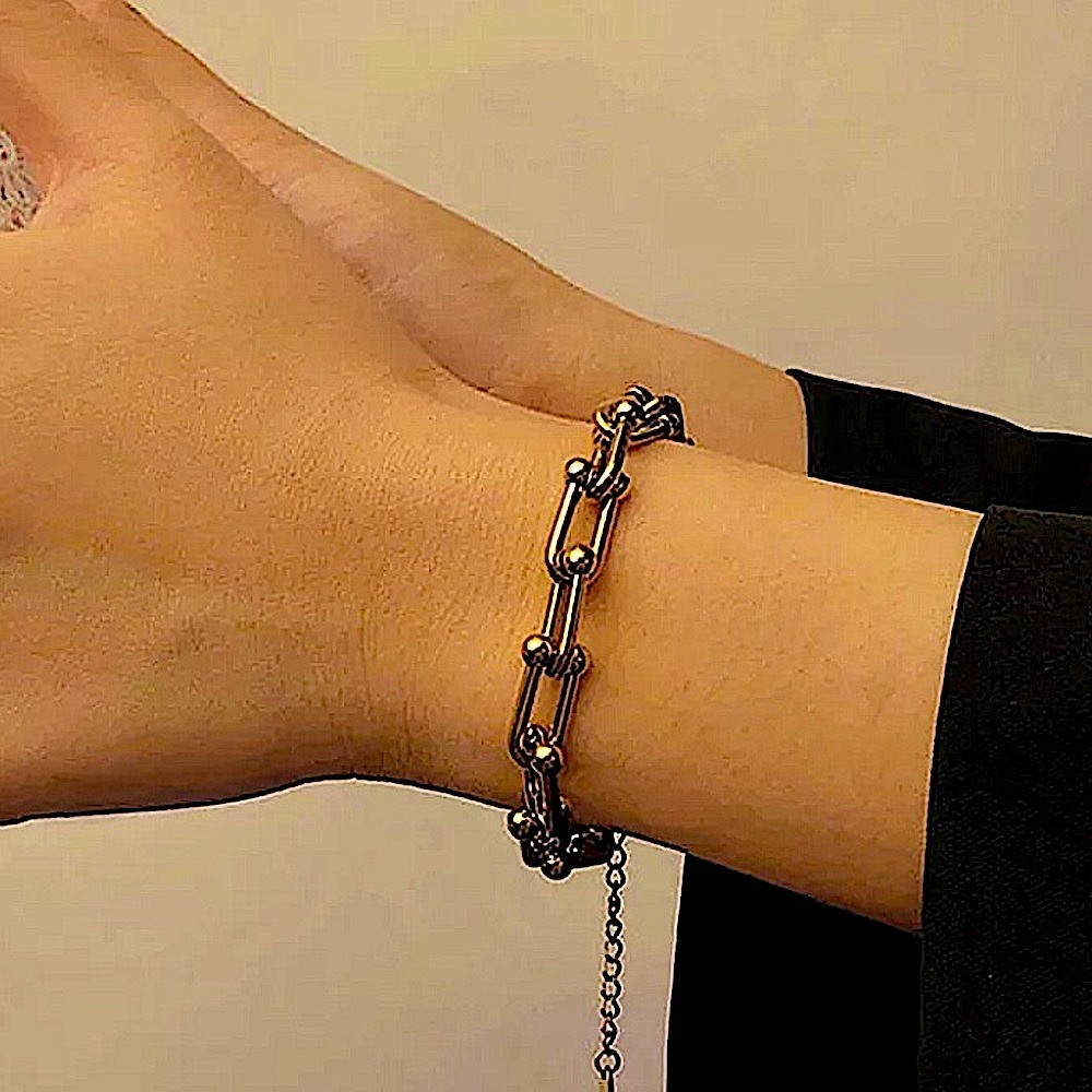 U Link Gold Plated Minimalist Bracelet - Picture 4 of 10